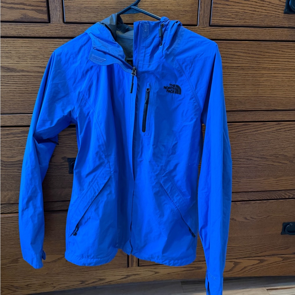 The North Face Women's Vibrant Blue Apex Flex Goretex Jacket